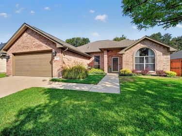 3625 Kodiak Court, Fort Worth, TX 76137
