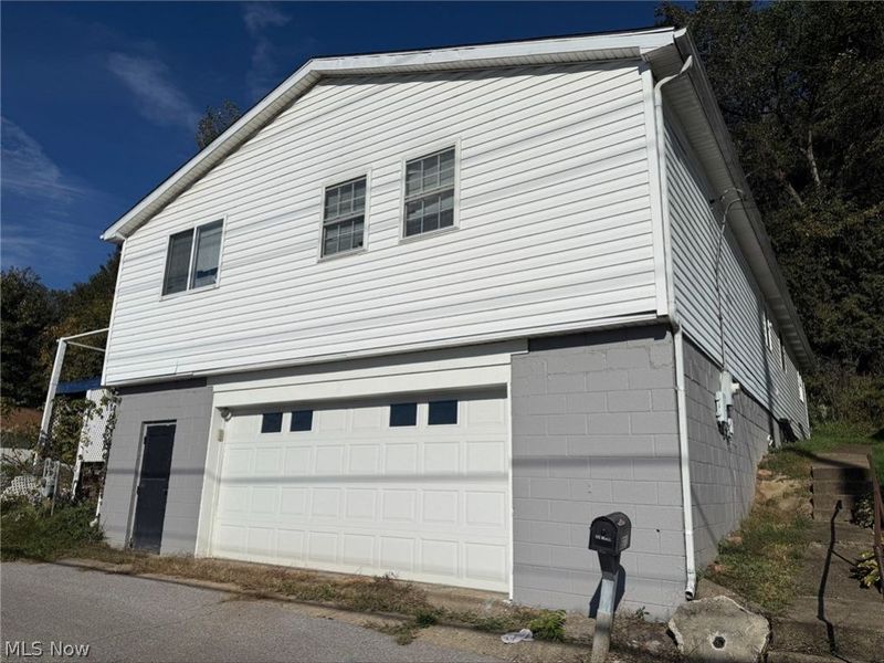 821 Woods Lane, Martins Ferry, OH 43935 Photo 5
