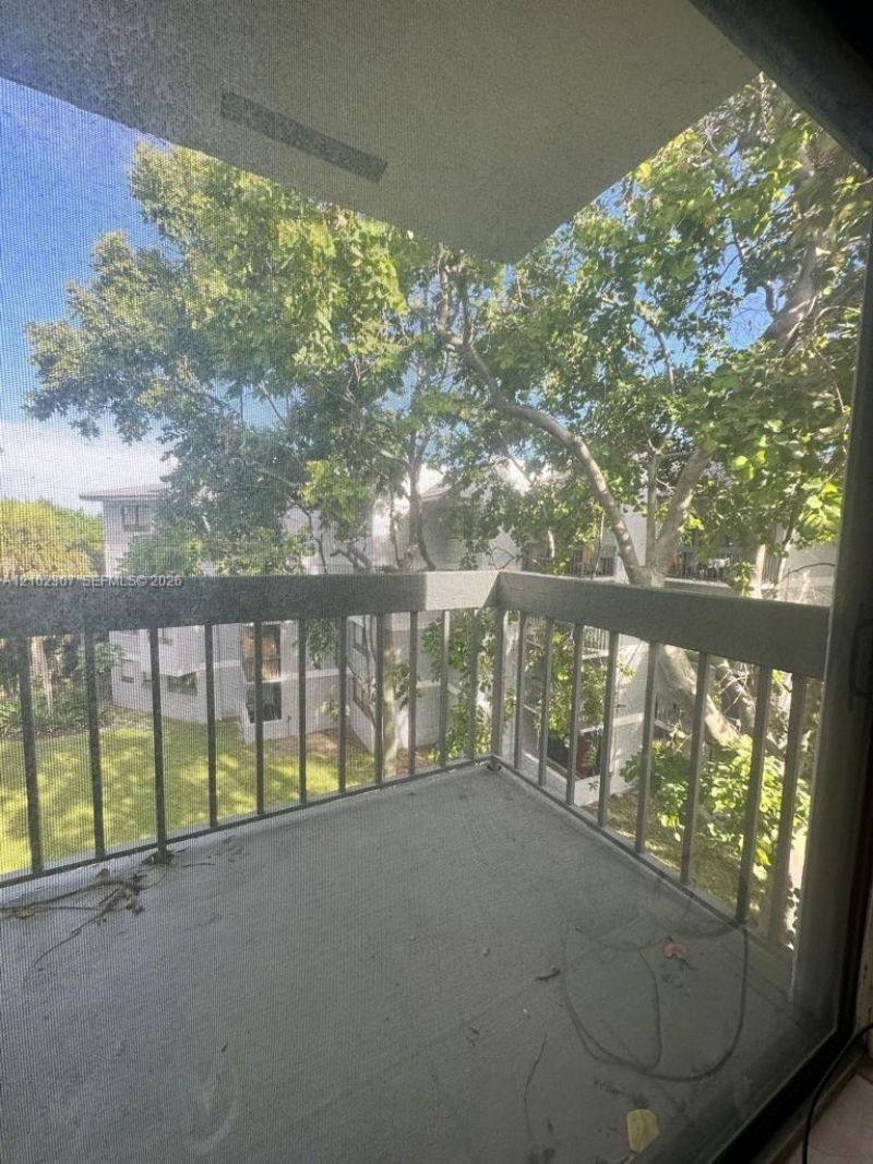 1850 N Congress Ave , Unit 409, West Palm Beach, FL 33401 Photo