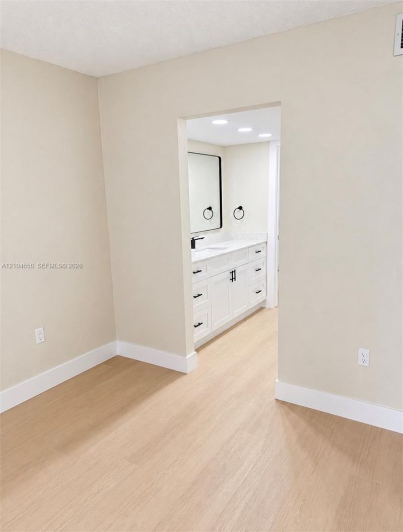10625 SW 112th Ave, Unit 311, Miami, FL 33176 Photo