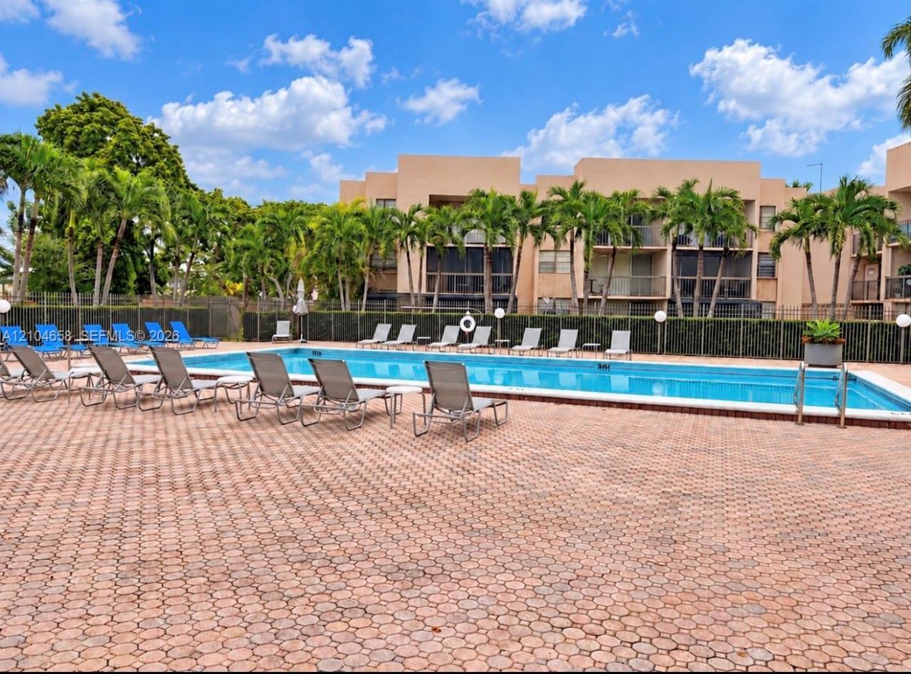 10625 SW 112th Ave, Unit 311, Miami, FL 33176 Photo