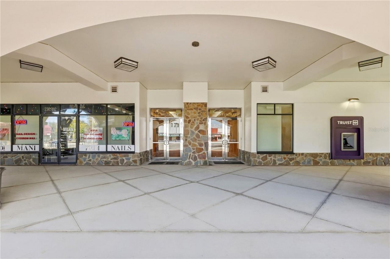 2305 Edgewater Drive , Unit 1211, Orlando, FL 32804 Photo