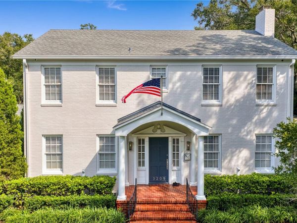 3209 W PARKLAND BOULEVARD, TAMPA, FL 33609