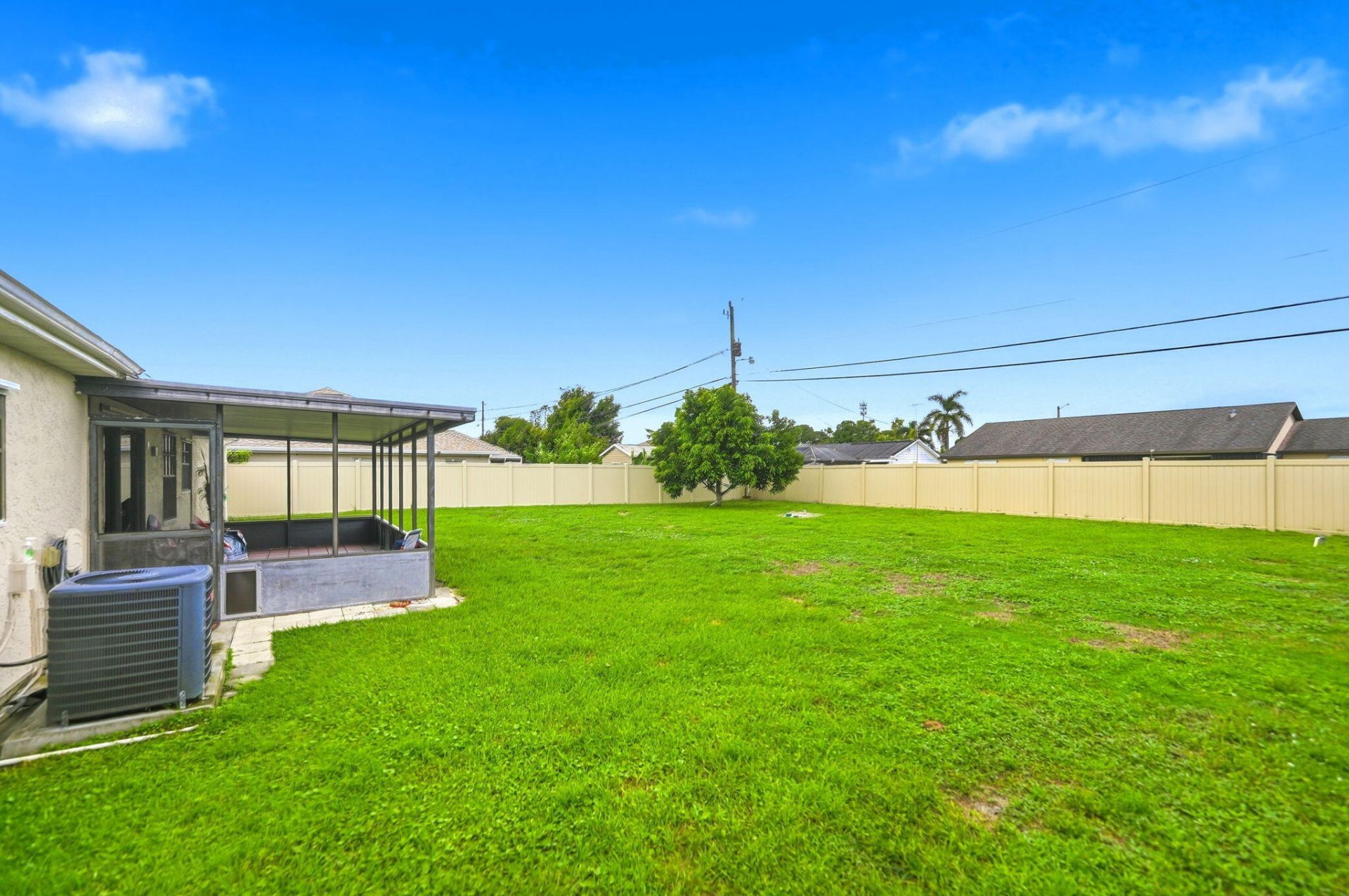 621 SW Stillman Avenue, Port Saint Lucie, FL 34953 Photo