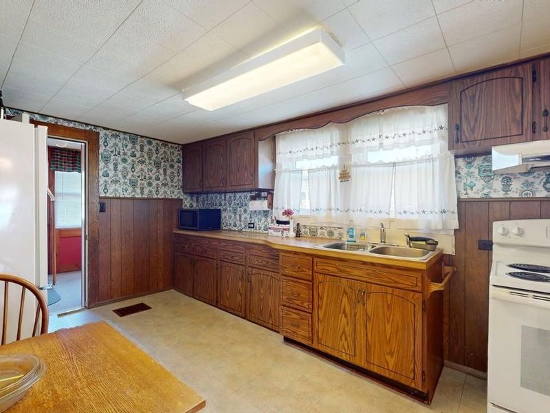 14 Jackson Street, Monroeville, OH 44847 Photo 11
