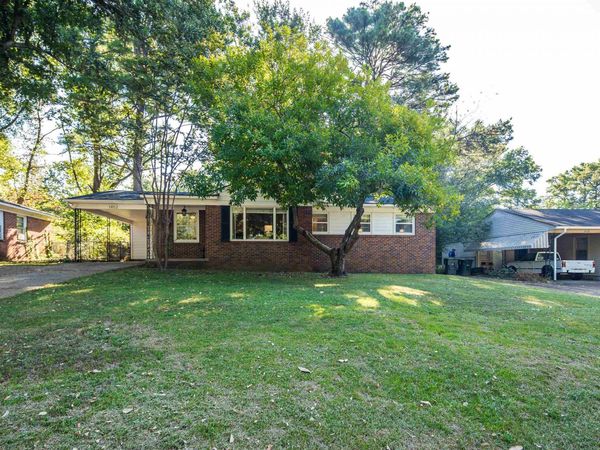 1452 S WHITE STATION RD, Memphis, TN 38117