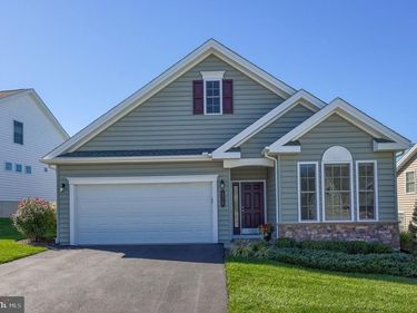 576 ALLEGIANCE DRIVE, LITITZ, PA 17543