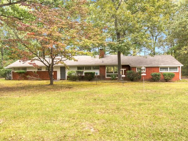 401 Hood Dr , Tullahoma, TN 37388