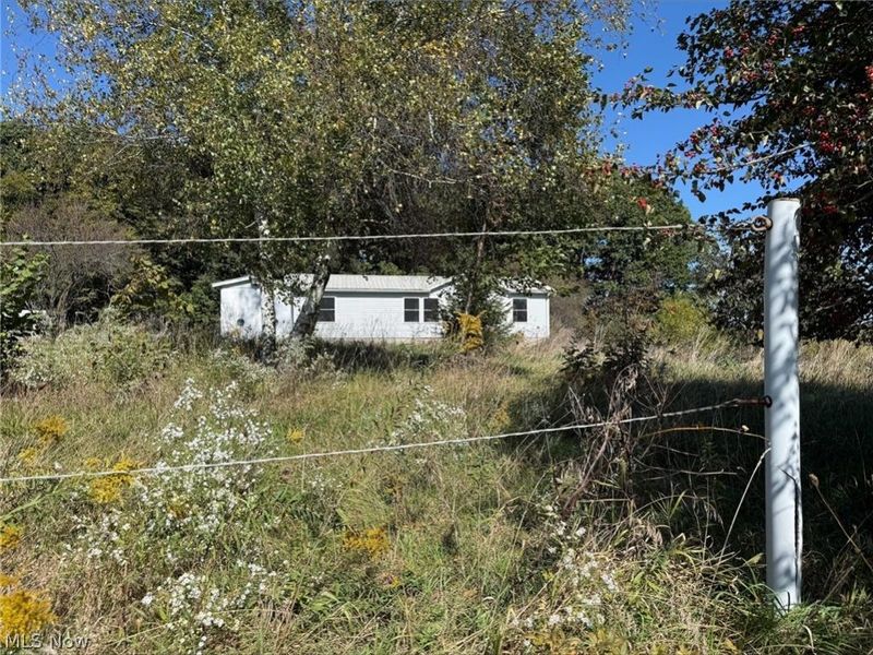 5977 Dalton Fox Lake Road, North Lawrence, OH 44666 Photo 2