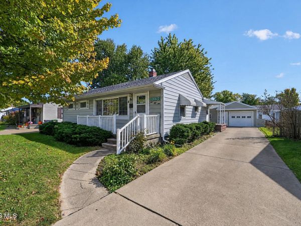 1362 Junior Drive , Maumee, OH 43537