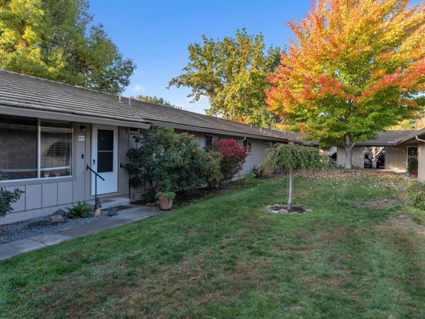 300 Shafer Ln, Unit H2, Jacksonville, OR 97530