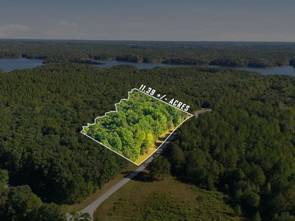 1031 Edgewood Drive, Elberton, GA 30635
