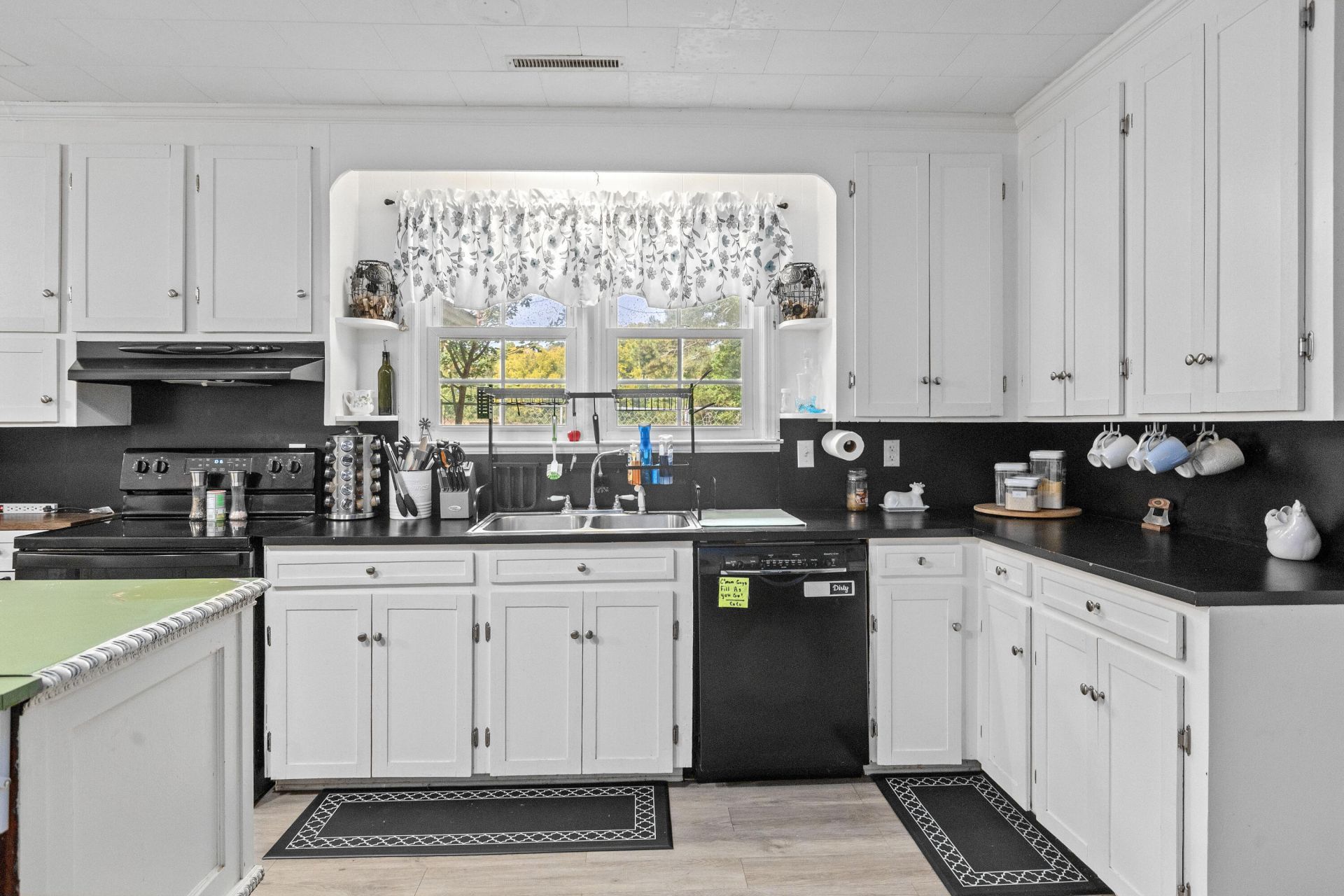 161 Kate Street Photo 14