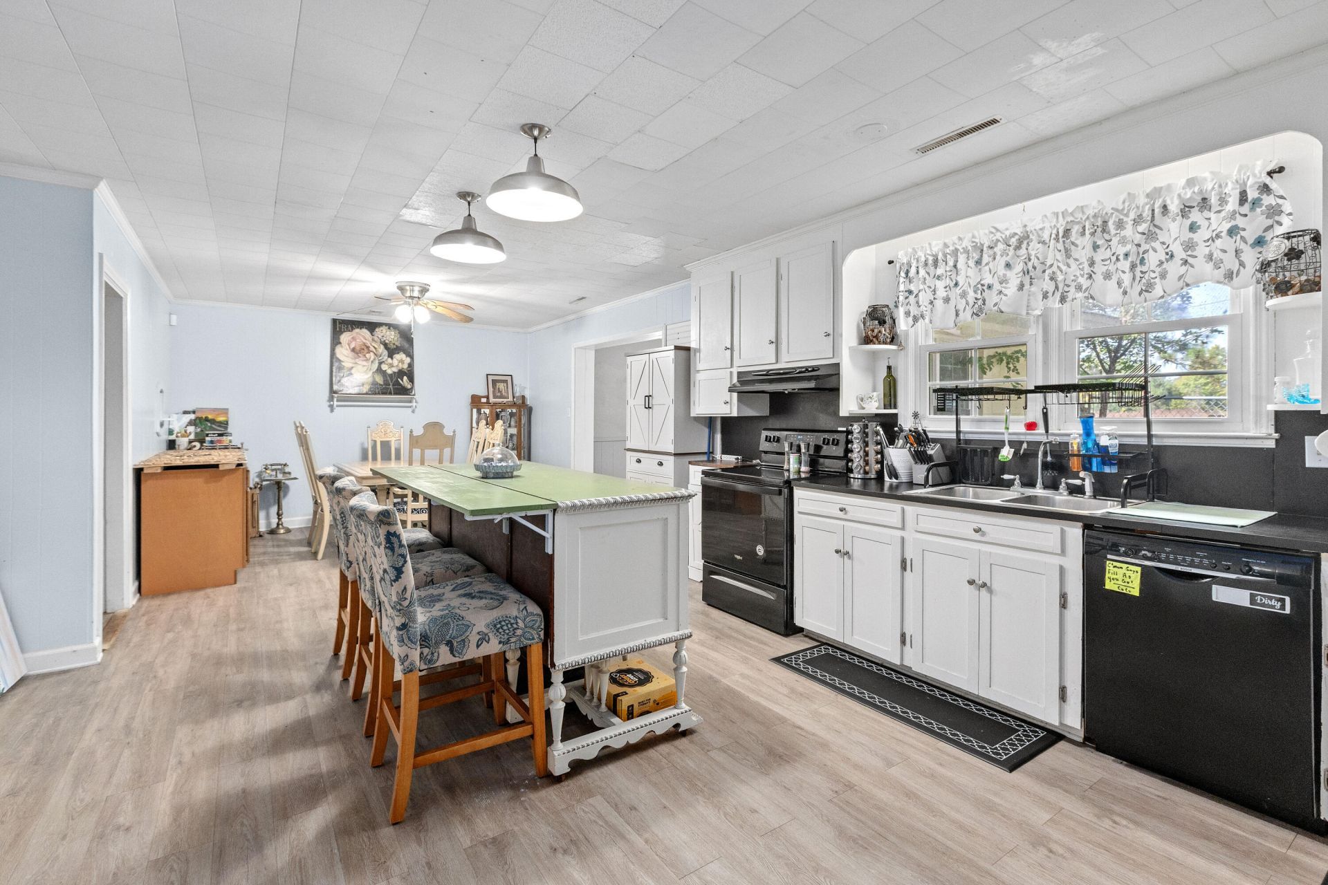 161 Kate Street Photo 15