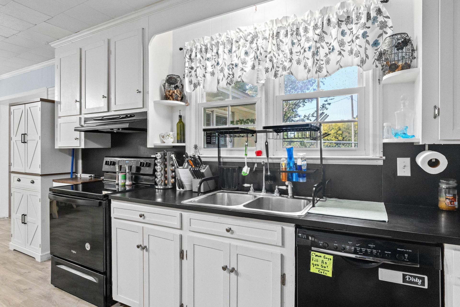 161 Kate Street Photo 17