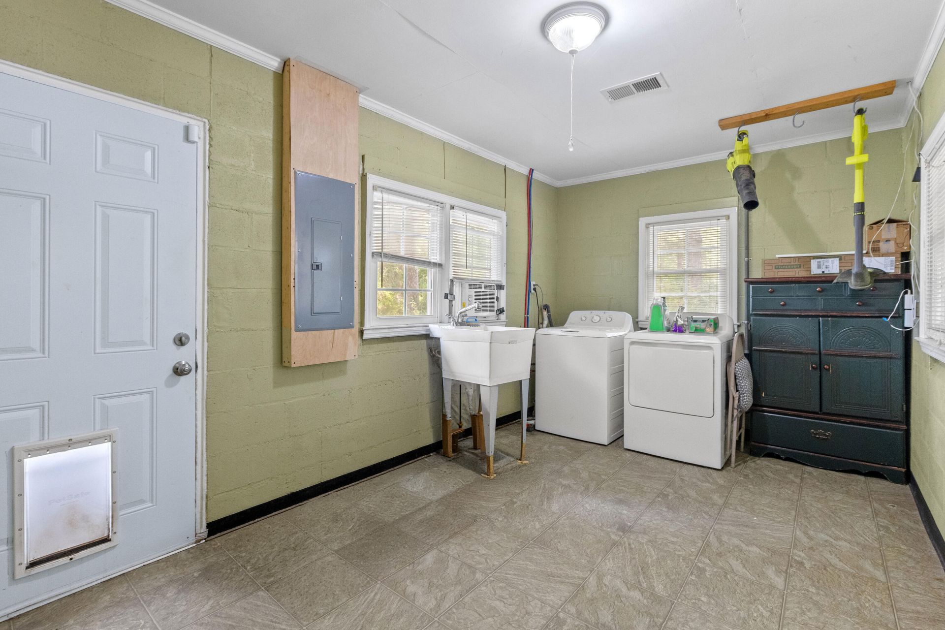 161 Kate Street Photo 40