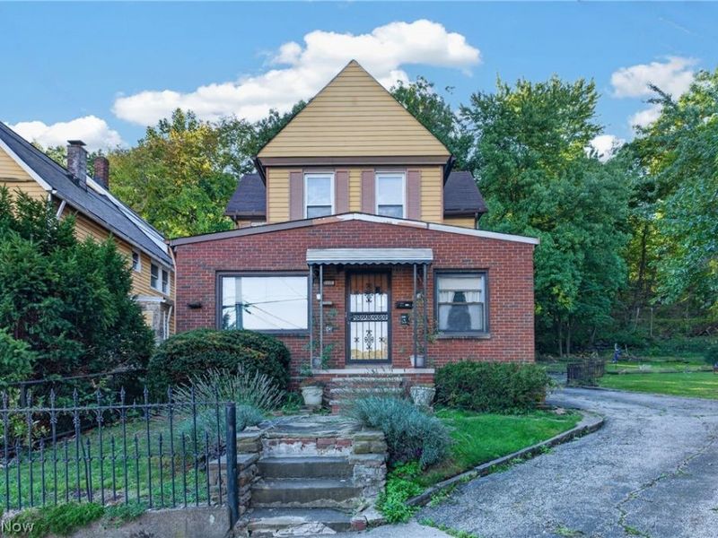 2117 Fairview Avenue, Cleveland, OH 44106 Photo 1