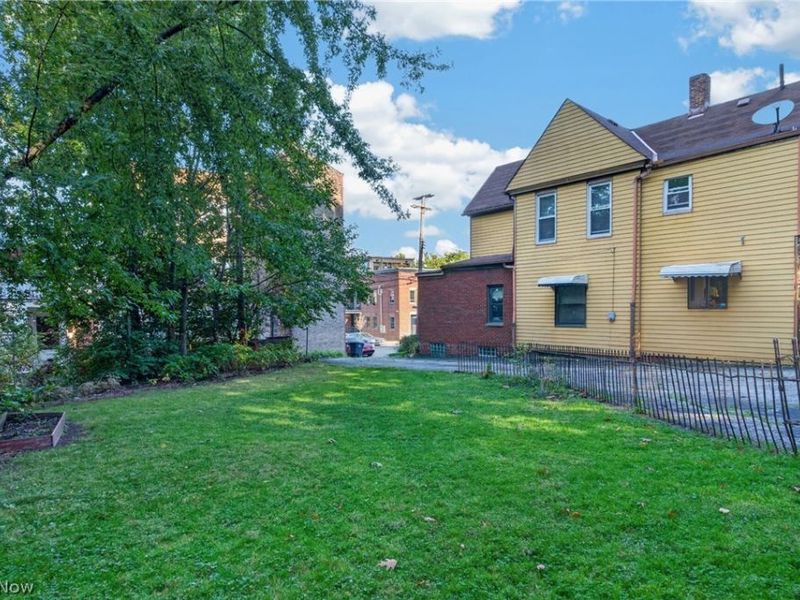 2117 Fairview Avenue, Cleveland, OH 44106 Photo 9