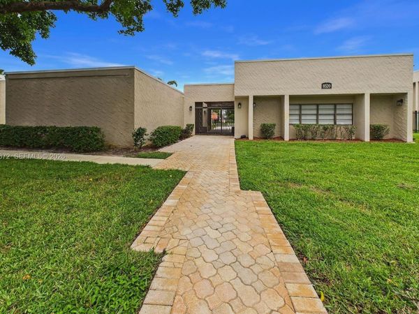8507 Old Country Mnr , Unit 312, Davie, FL 33328
