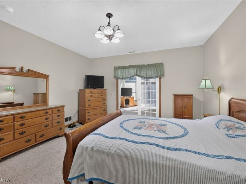 2046 University Commons Drive SE, Massillon, OH 44646 Photo 15