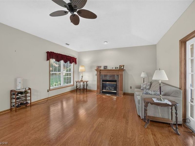 2046 University Commons Drive SE, Massillon, OH 44646 Photo 4
