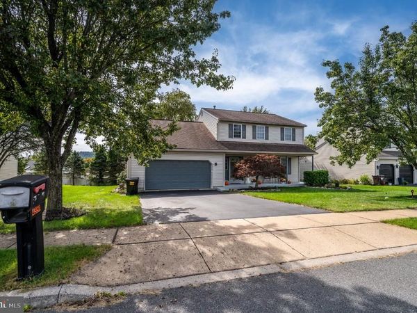4550 HILLSIDE ROAD, READING, PA 19606