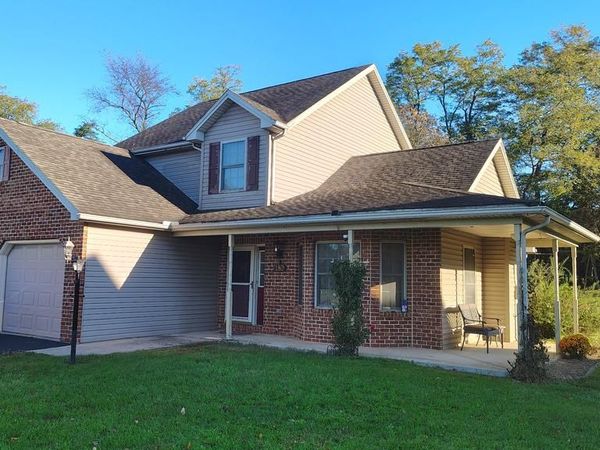 180 N BLACKBERRY LANE, FAYETTEVILLE, PA 17222