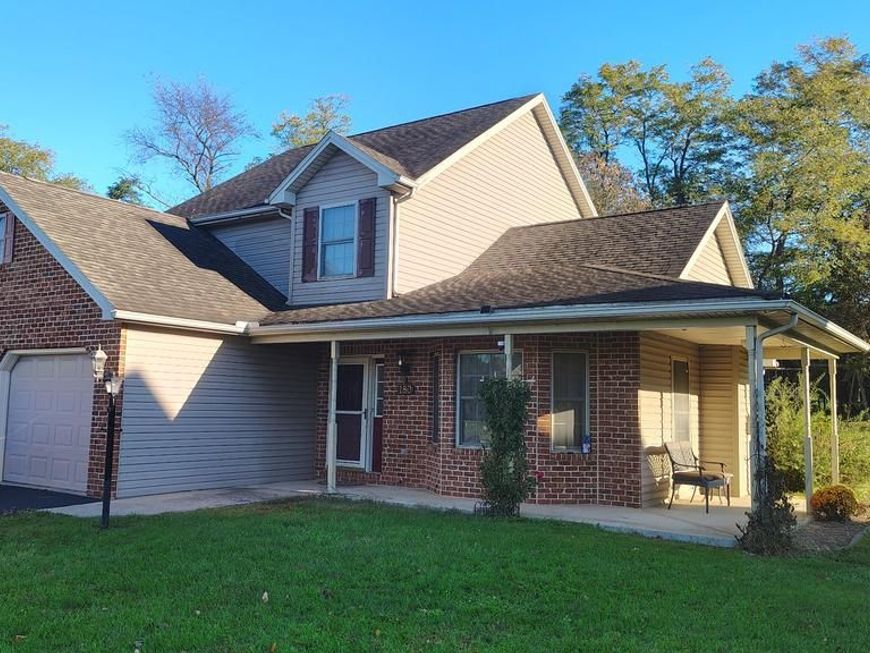180 N Blackberry Lane, Fayetteville, PA 17222 Main Photo