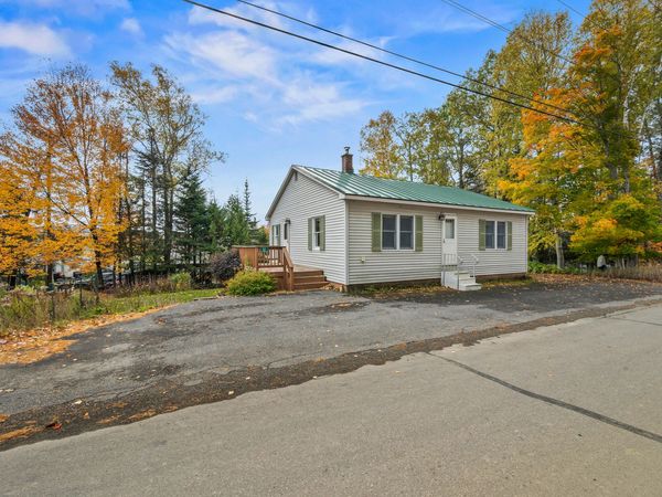 52 Cross Street, Rangeley, ME 04970