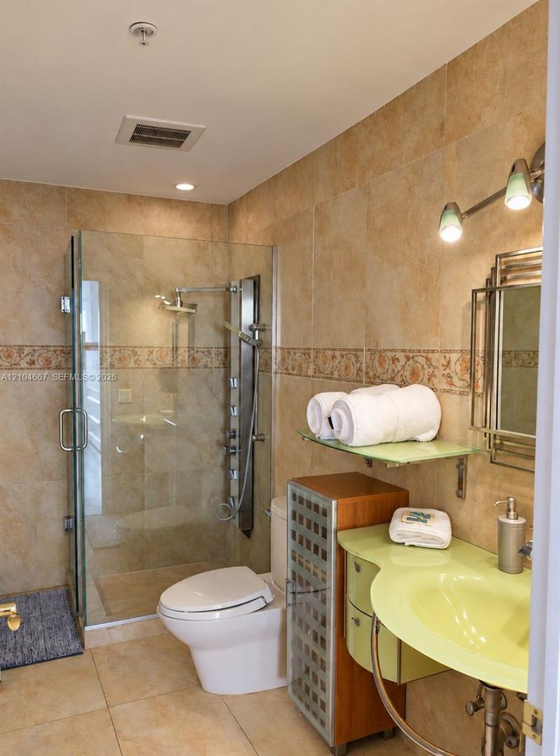 5601 Collins Ave , Unit M1, Miami Beach, FL 33140 Photo