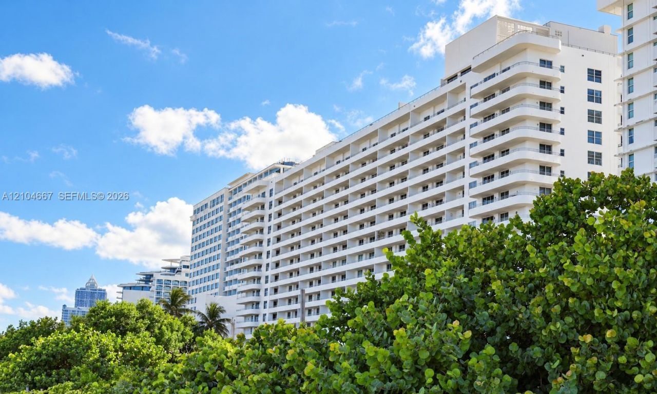 5601 Collins Ave , Unit M1, Miami Beach, FL 33140 Photo