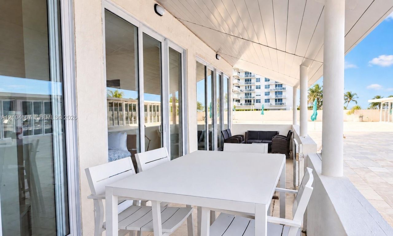 5601 Collins Ave , Unit M1, Miami Beach, FL 33140 Photo