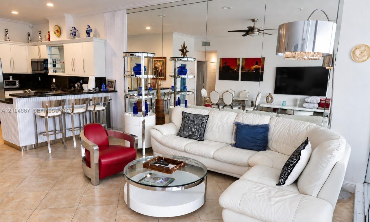 5601 Collins Ave , Unit M1, Miami Beach, FL 33140 Photo