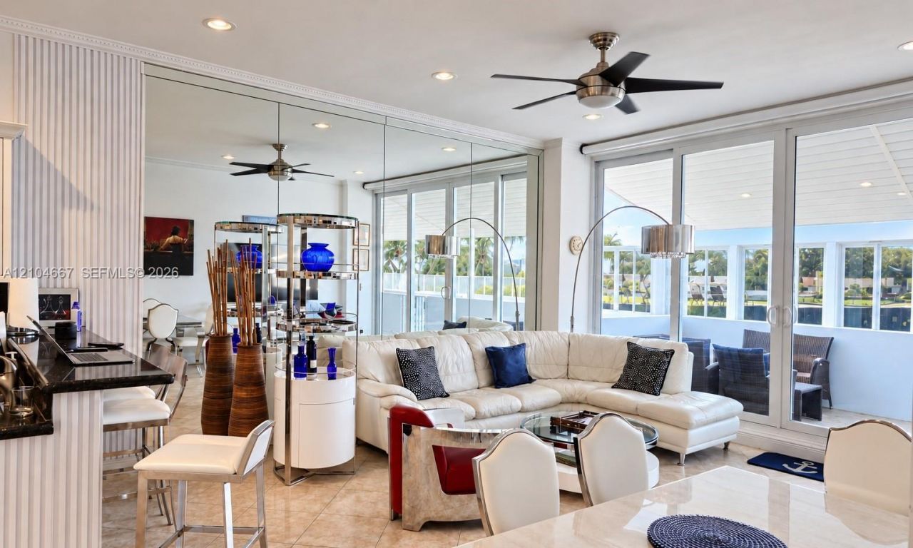 5601 Collins Ave , Unit M1, Miami Beach, FL 33140 Photo