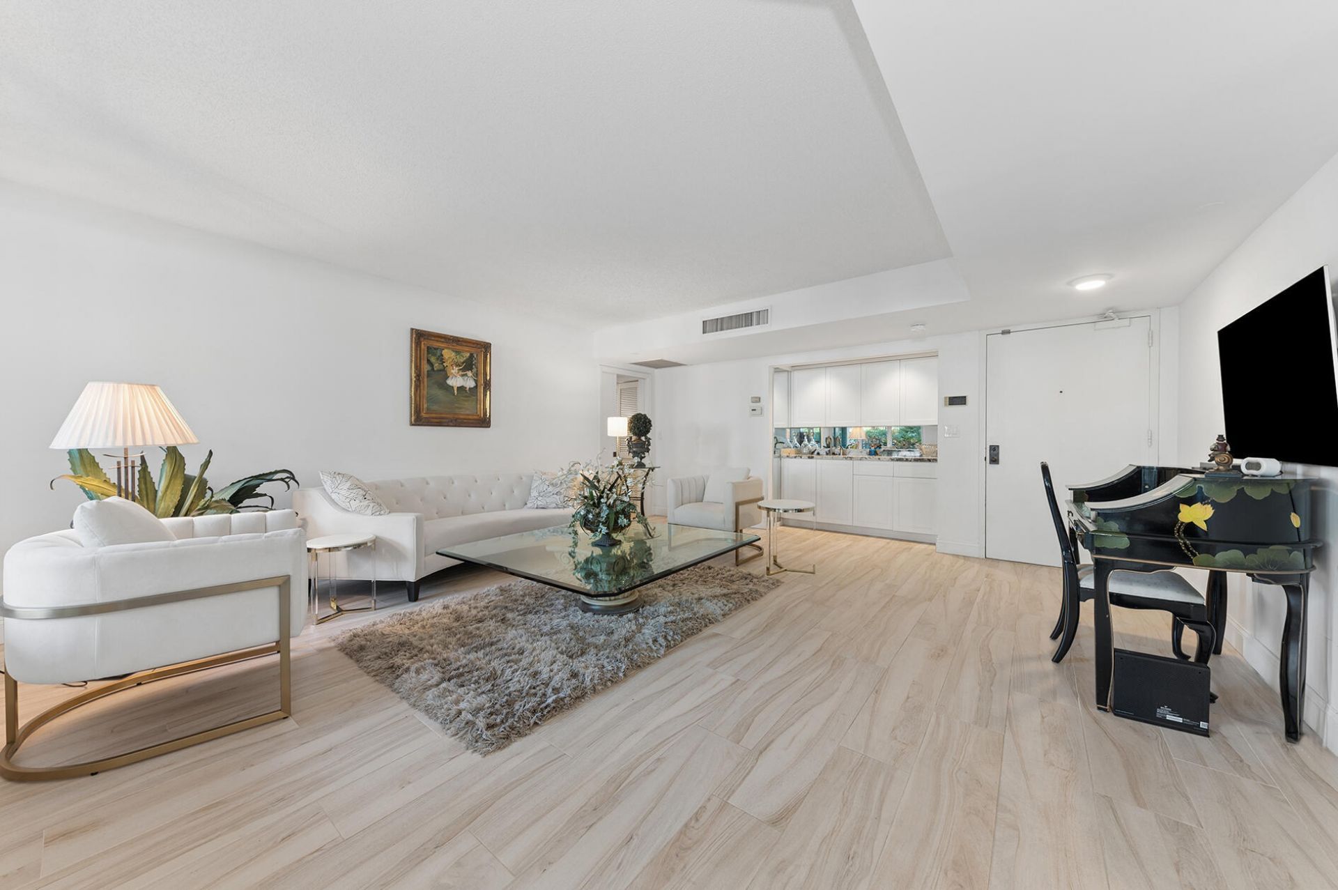 100 SE 5th Avenue, Unit 102, Boca Raton, FL 33432 Photo