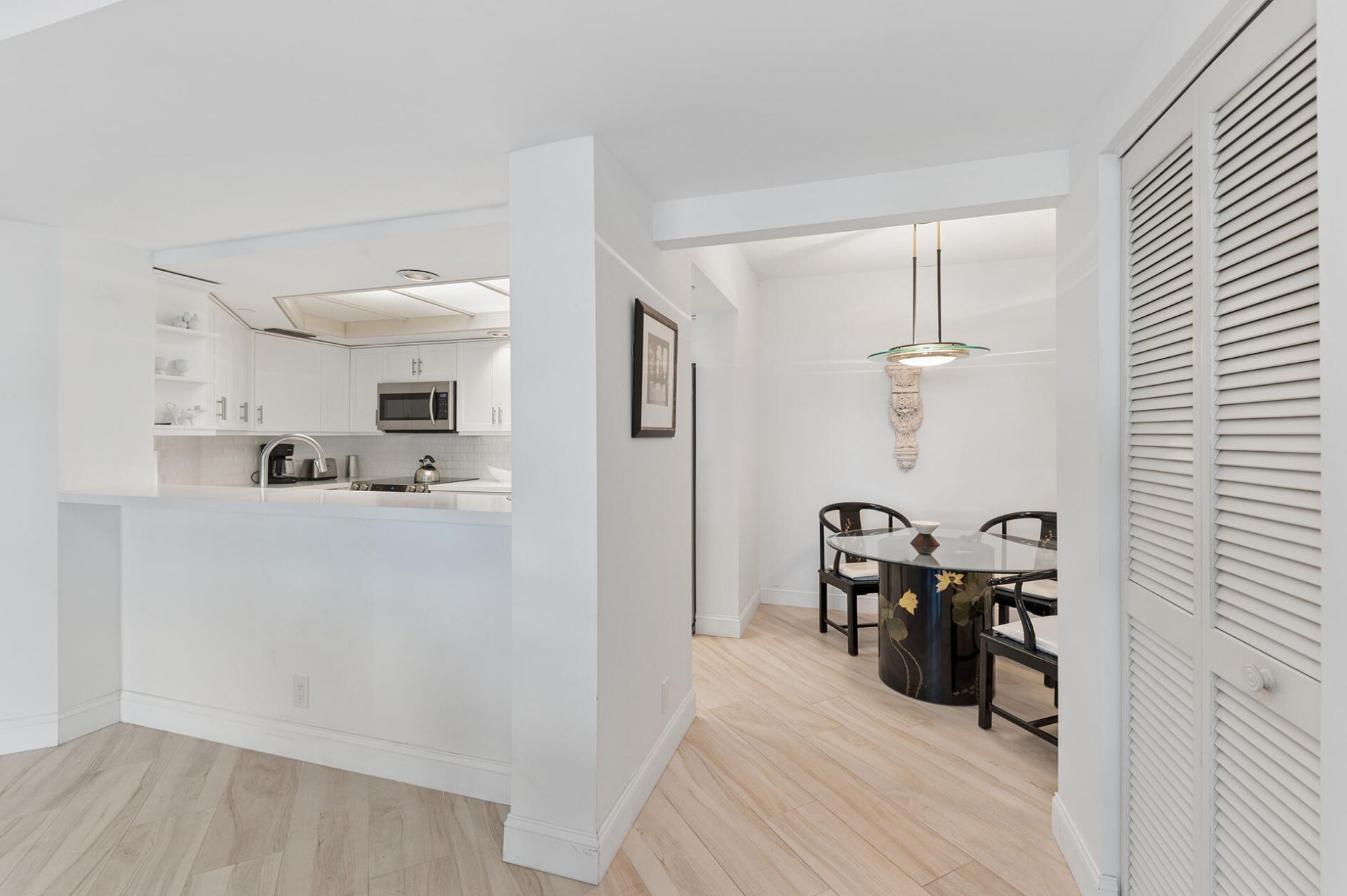 100 SE 5th Avenue, Unit 102, Boca Raton, FL 33432 Photo