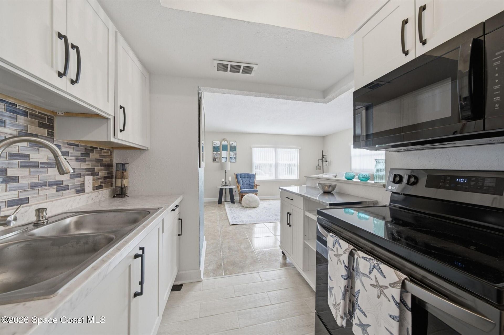 230 Columbia Drive, Unit 104, Cape Canaveral, FL 32920 Photo