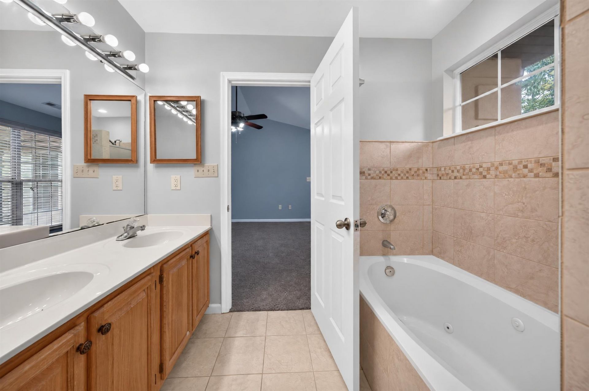 208 Pipers Ln.  Photo 17