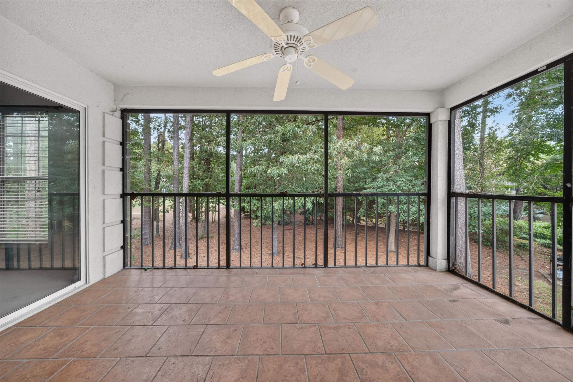 208 Pipers Ln.  Photo 22