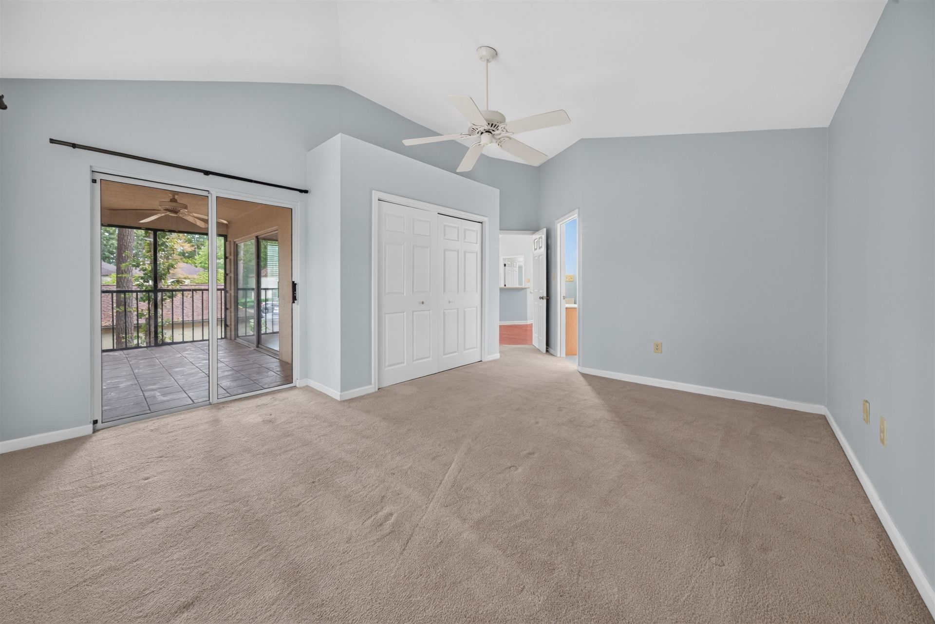 208 Pipers Ln.  Photo 32