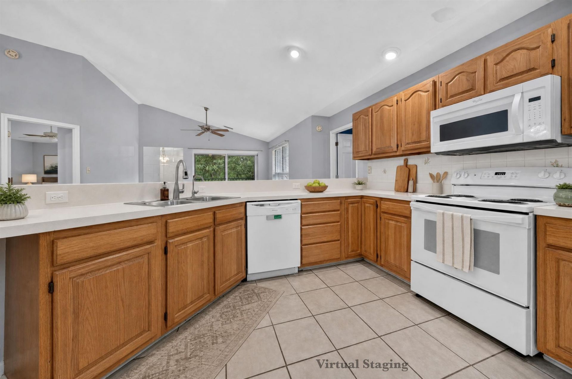 208 Pipers Ln.  Photo 4