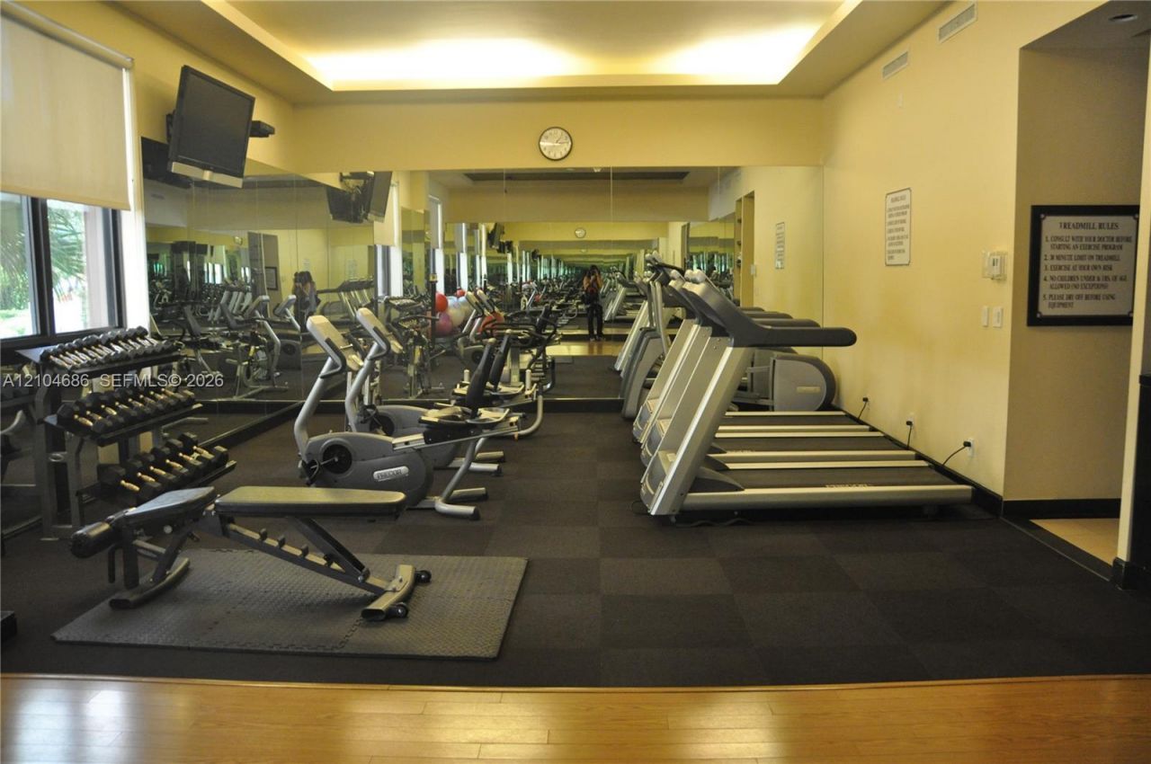 8877 Collins Ave , Unit 507, Surfside, FL 33154 Photo