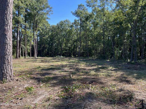 2 N Gill Street , Laurinburg, NC 28352