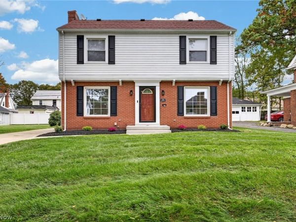 733 Roslyn Avenue , Akron, OH 44320