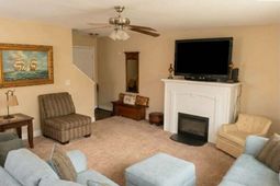 48 Rugar Drive photo 4