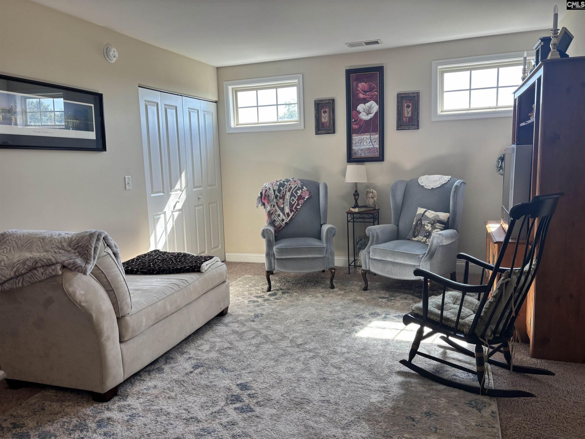 48 Rugar Drive Photo 5