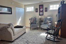48 Rugar Drive photo 4