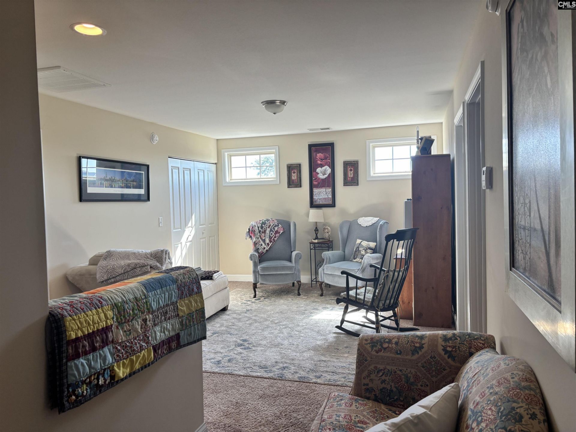 48 Rugar Drive Photo 6