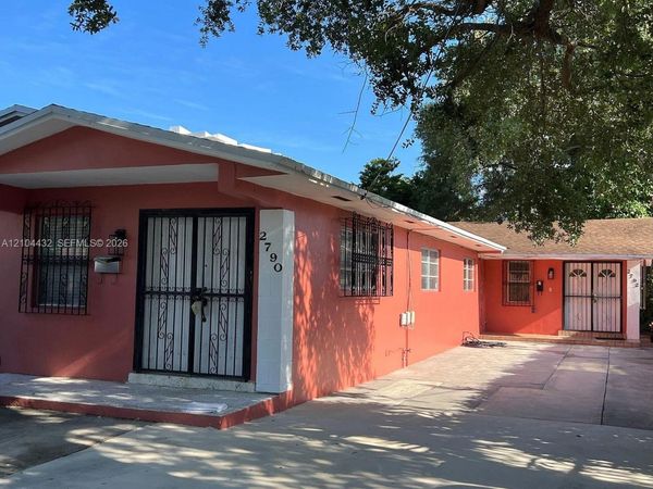2790 SW 26th St , Miami, FL 33133