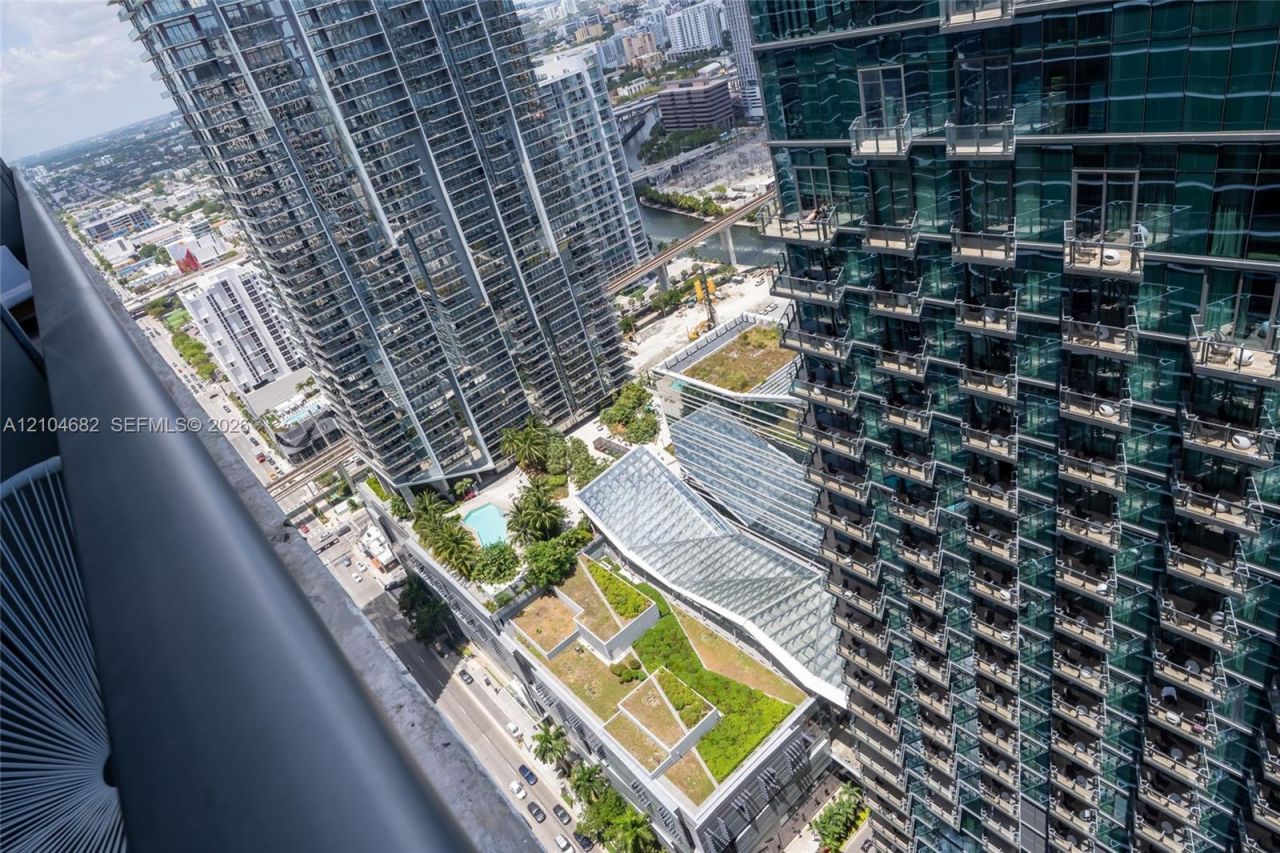 801 S Miami Ave , Unit 4405, Miami, FL 33130 Photo
